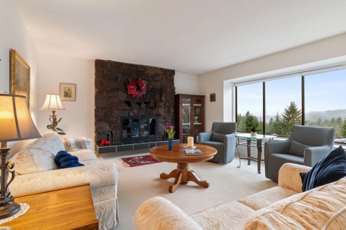 5508 Molina Road, North Vancouver, BC 