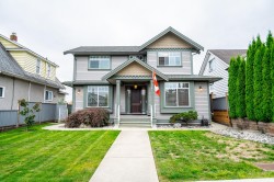 374 Simpson Street  New Westminster, BC V3L 3J9