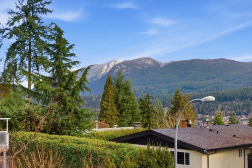 526 Yale Road, Port Moody, BC 