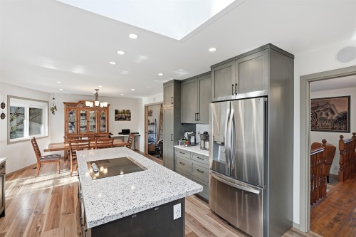 526 Yale Road, Port Moody, BC 