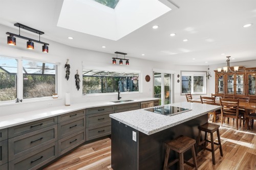 526 Yale Road, Port Moody, BC 