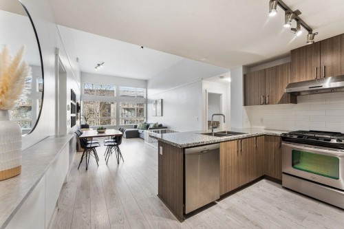 413-3156 Dayanee Springs Boulevard  Coquitlam, BC V3E 0B7