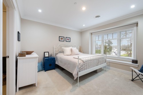 2798 19Th Avenue W, Vancouver, BC 