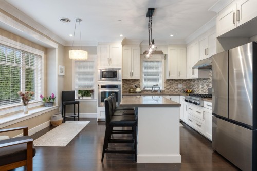 2798 19Th Avenue W, Vancouver, BC 