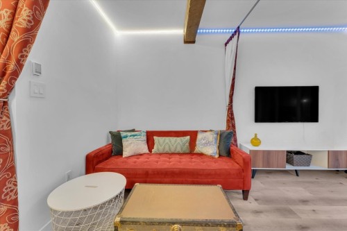 207-1655 Nelson Street, Vancouver, BC 