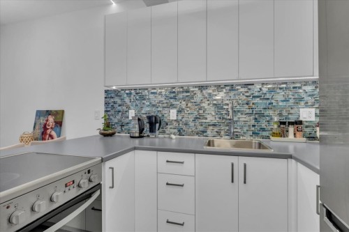 207-1655 Nelson Street, Vancouver, BC 