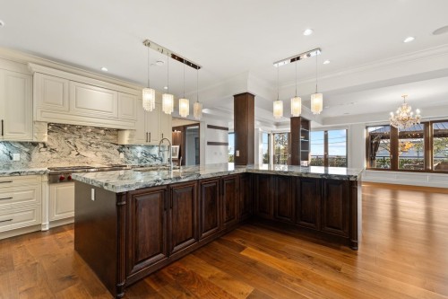 1118 Crestline Road, West Vancouver, BC 