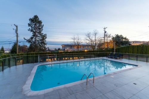1118 Crestline Road, West Vancouver, BC 