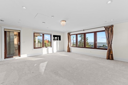 1118 Crestline Road, West Vancouver, BC 