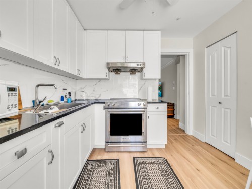 1089 King Edward Avenue E, Vancouver, BC 