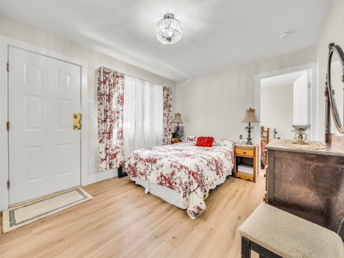 1089 King Edward Avenue E, Vancouver, BC 