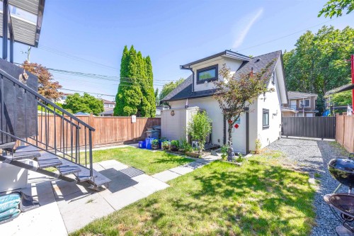 172 Ontario Place, Vancouver, BC 