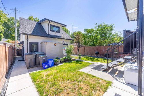 172 Ontario Place, Vancouver, BC 