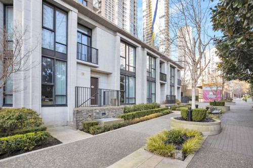 1455 Strathmore Mews, Vancouver, BC 