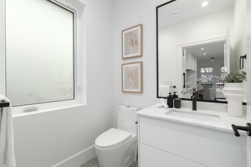 855 19Th Avenue E, Vancouver, BC 