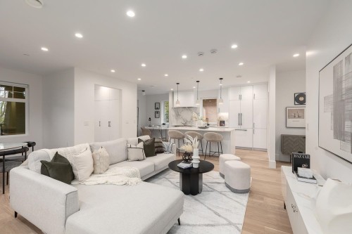 855 19Th Avenue E, Vancouver, BC 