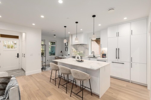 855 19Th Avenue E, Vancouver, BC 