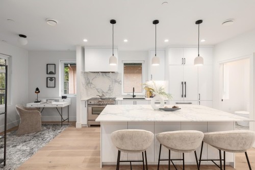 855 19Th Avenue E, Vancouver, BC 