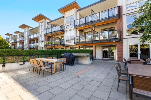 302-1182 16Th Street W, North Vancouver, BC 
