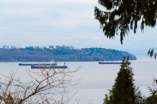 2338 Ottawa Avenue  West Vancouver, BC V7V 2S9