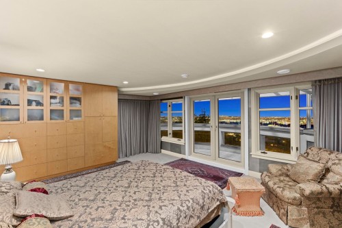 1128 Crestline Road, West Vancouver, BC 