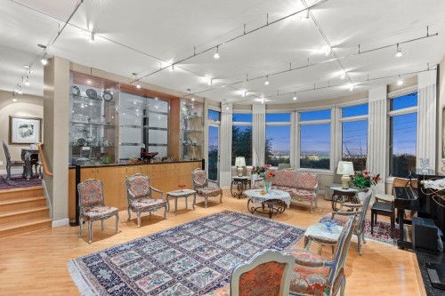 1128 Crestline Road, West Vancouver, BC 