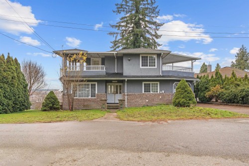 2312 Marine Drive  New Westminster, BC V3M 2H7