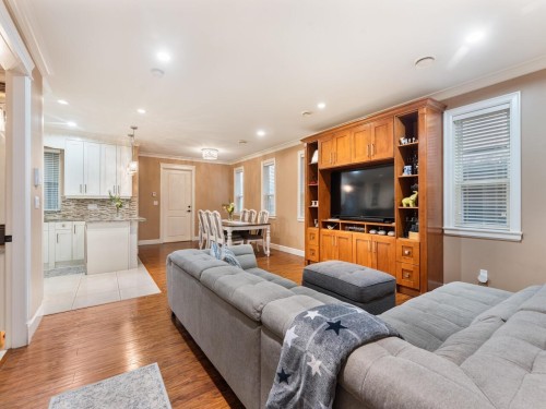 10071 No. 1 Road, Richmond, BC 