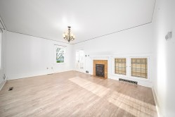 726 Tenth Street  New Westminster, BC V3M 3Z9