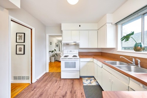 50 37Th Avenue E, Vancouver, BC 