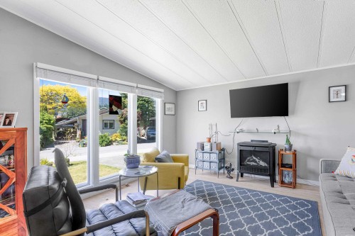 400A Sundance Crescent, West Vancouver, BC 