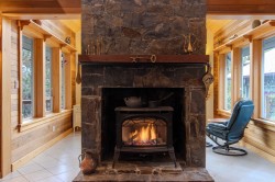 2317 Greenwood Way  Squamish, BC V0N 1T0