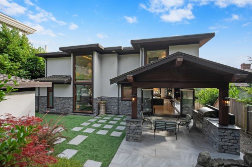 2643 Nelson Avenue, West Vancouver, BC 