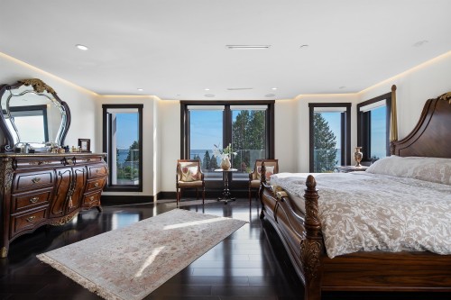 2643 Nelson Avenue, West Vancouver, BC 