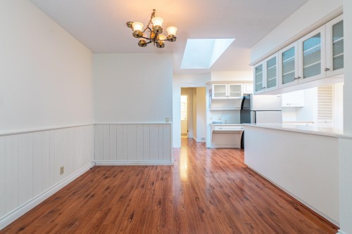 5725 Cranley Drive, West Vancouver, BC 