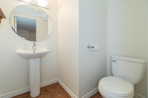 5725 Cranley Drive, West Vancouver, BC 