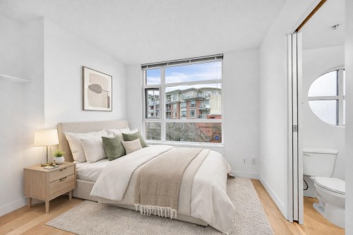 1468 Cedar Cottage Mews, Vancouver, BC 