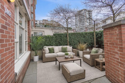 1468 Cedar Cottage Mews, Vancouver, BC 