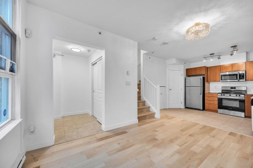 1468 Cedar Cottage Mews, Vancouver, BC 