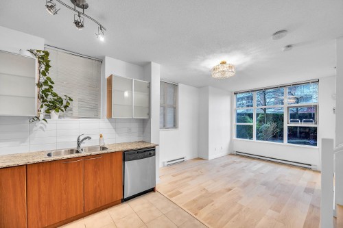 1468 Cedar Cottage Mews, Vancouver, BC 