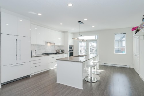 71-10388 No. 2 Road, Richmond, BC 