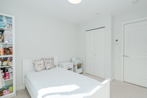 71-10388 No. 2 Road, Richmond, BC 