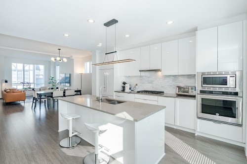 71-10388 No. 2 Road, Richmond, BC 