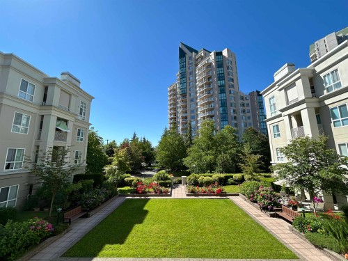 225-3098 Guildford Way  Coquitlam, BC V3B 7W8
