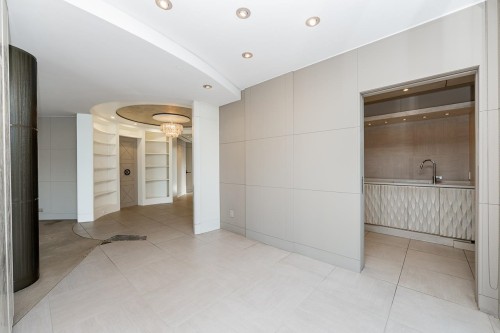 802-1888 Alberni Street, Vancouver, BC 