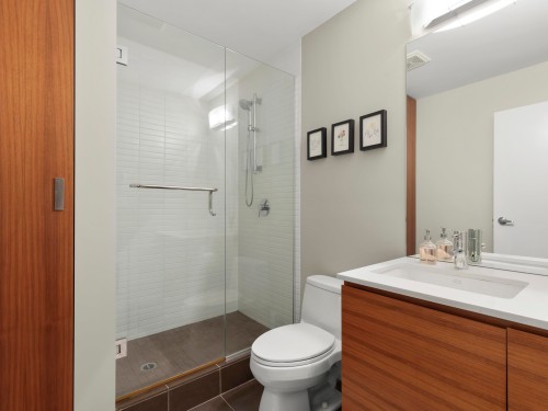 181 13Th Avenue W, Vancouver, BC 