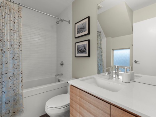 181 13Th Avenue W, Vancouver, BC 