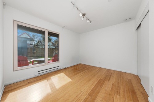 128 12Th Avenue W, Vancouver, BC 