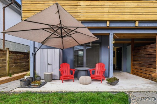 128 12Th Avenue W, Vancouver, BC 