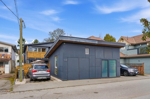 128 12Th Avenue W, Vancouver, BC 